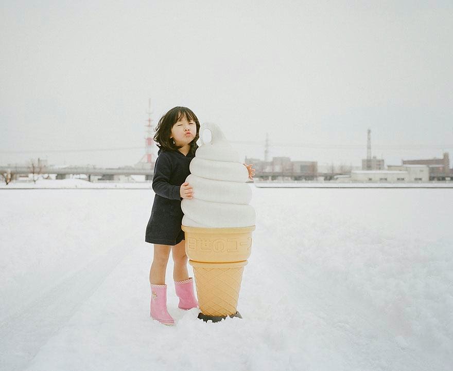 This Japanese Photographer Takes The Most Adorable Pictures of His 4-year-old Daughter This Japanese Photographer Takes The Most Adorable Pictures of His 4-year-old Daughter