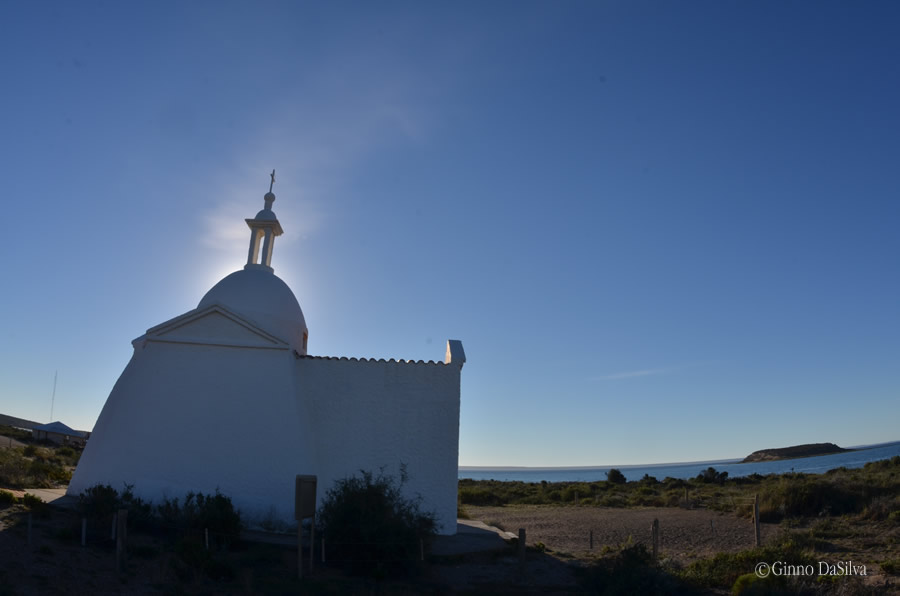 Capilla en Isla de los Pájaros en Península Valdés Capilla en Isla de los Pájaros en Península Valdés