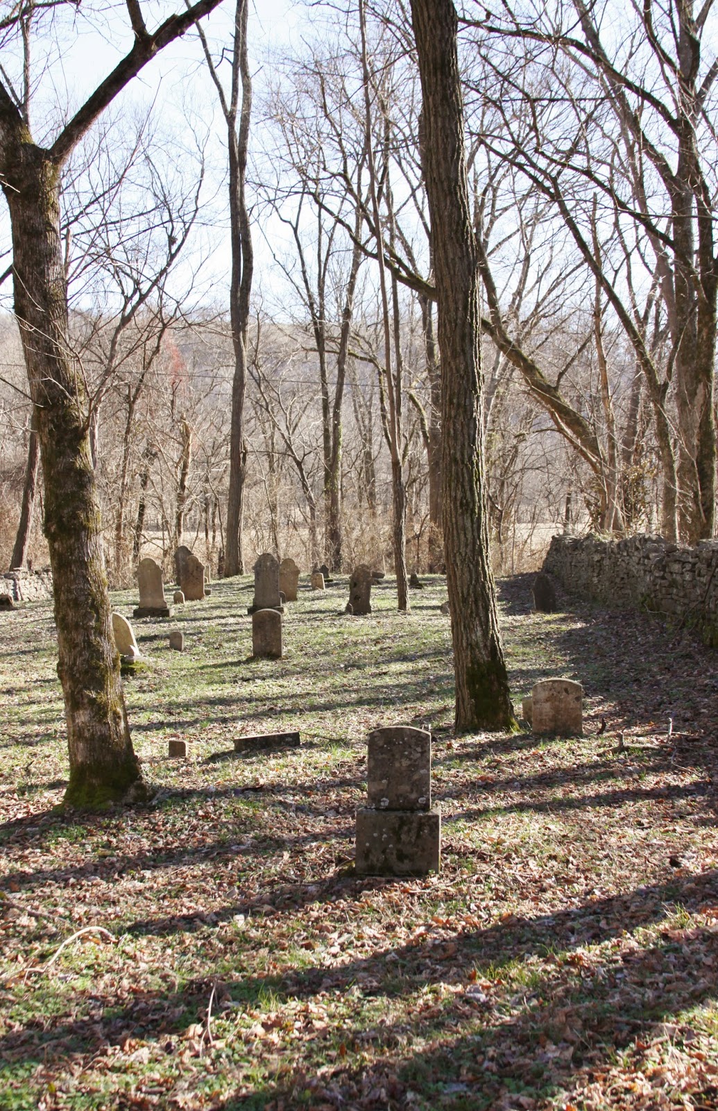 Blue-Eyed Kentucky: Old Cemetery Near Fort Boonesborough