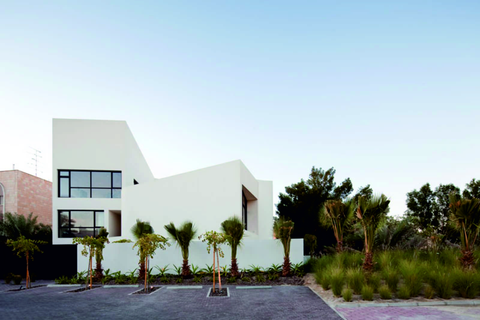 MOP HOUSE BY AGI ARCHITECTS A As Architecture