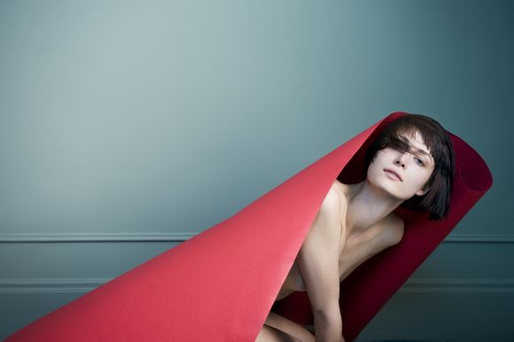 Sophie Delaporte Nudes fotografia panos esvoaçantes modelo nua