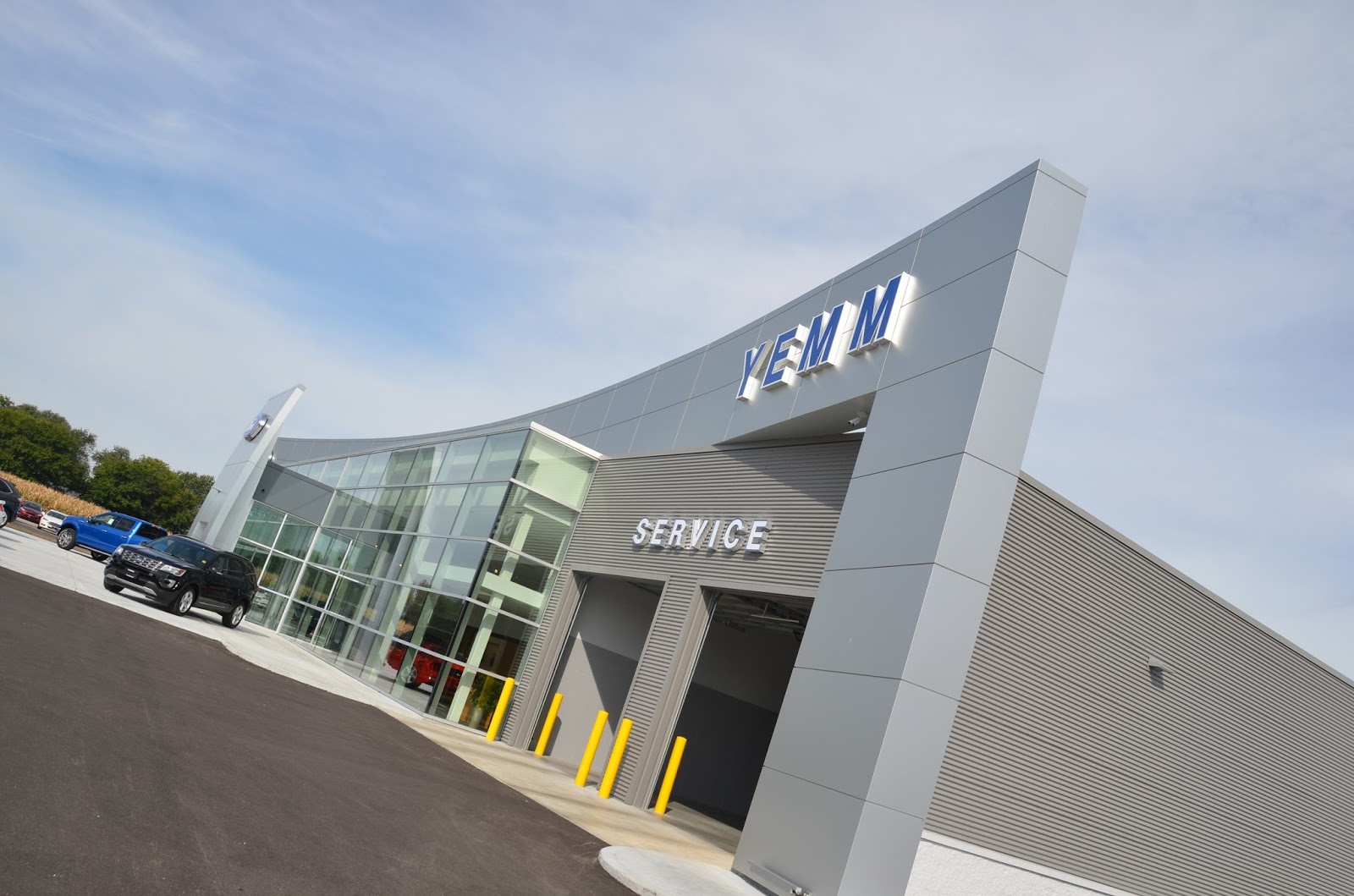 P.J. Hoerr, Inc. Yemm Ford Dealership Renovation/Addition