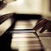Membeli Piano Bekas