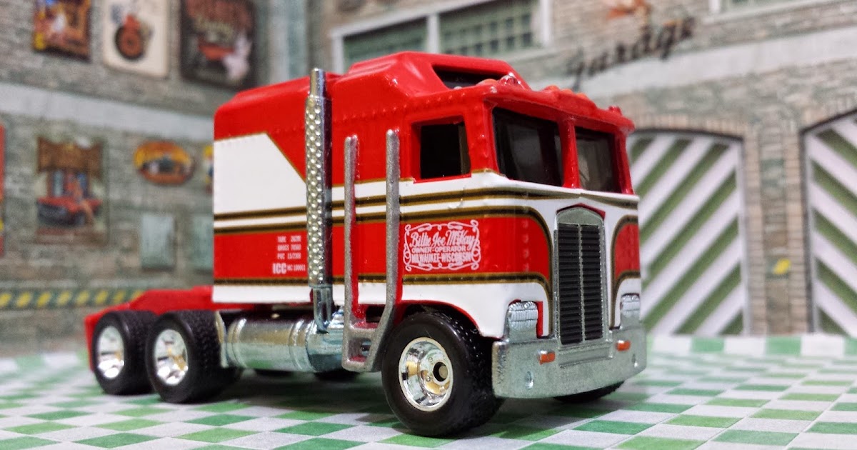 Diecast Super Hot Wheels Thunder Roller B. J. and the Bear (Pop