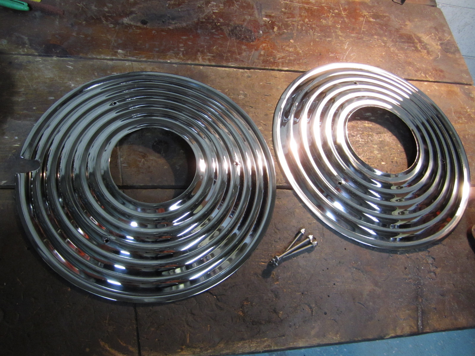 FRONT ST CYCLE Ripple wheel covers. Fresh nickel plate