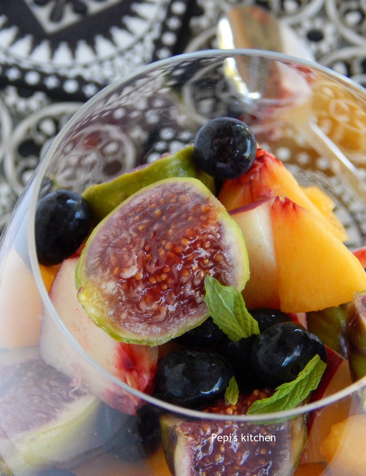 Pepi's kitchen in english Fresh Fig Fruit Salad