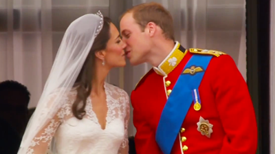 First kiss of the Duke and Duchess of Cambridge. YouTube 2011.