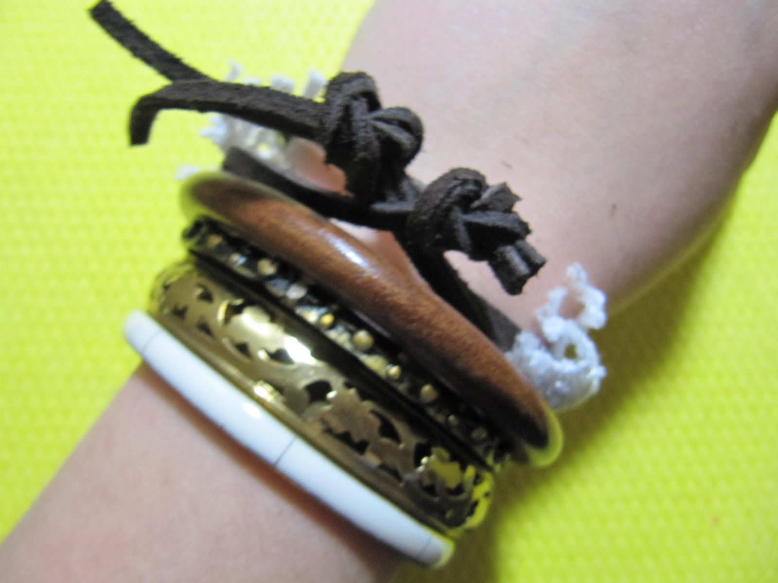 ldc designs DIY Leather&Lace Bracelet
