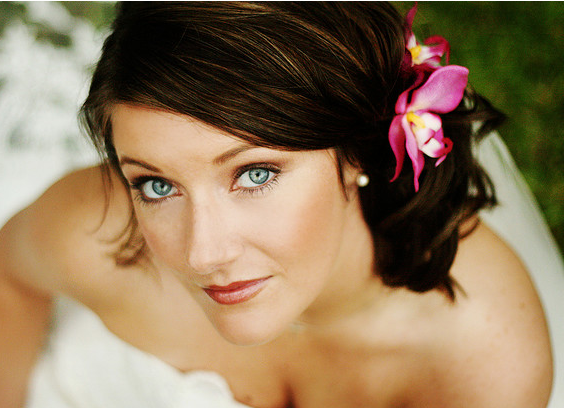 wedding hairstyle flower http