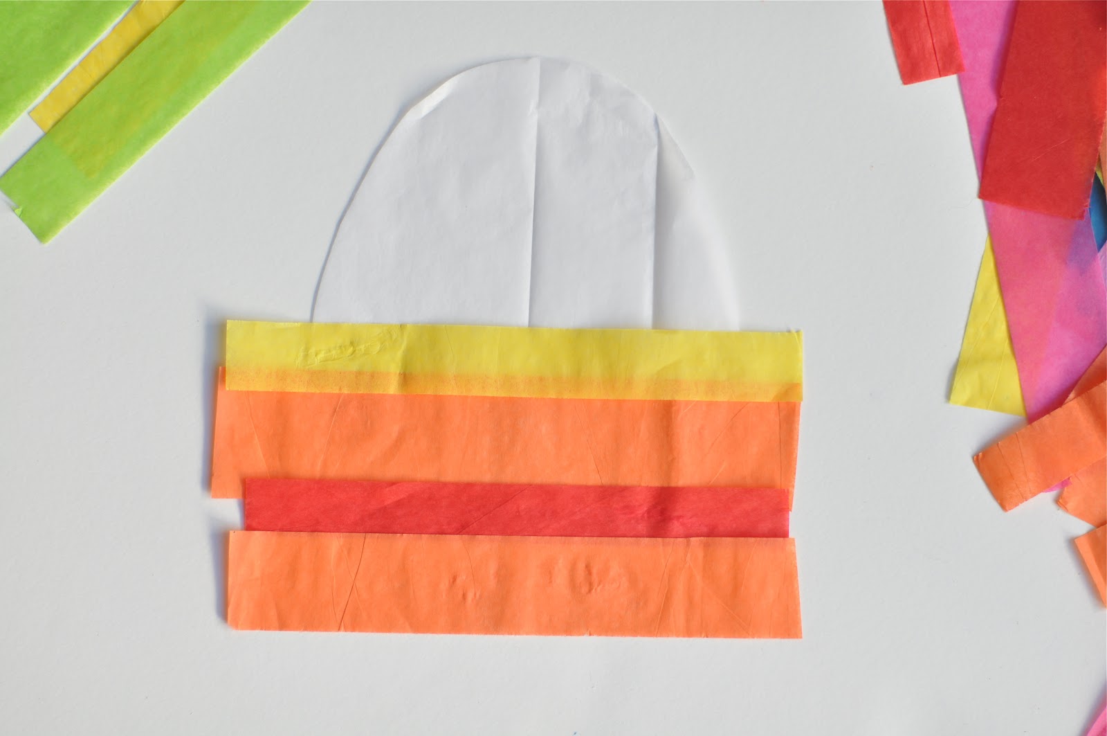 Creative Juice {TUTORIAL} easy tissue paper window decor