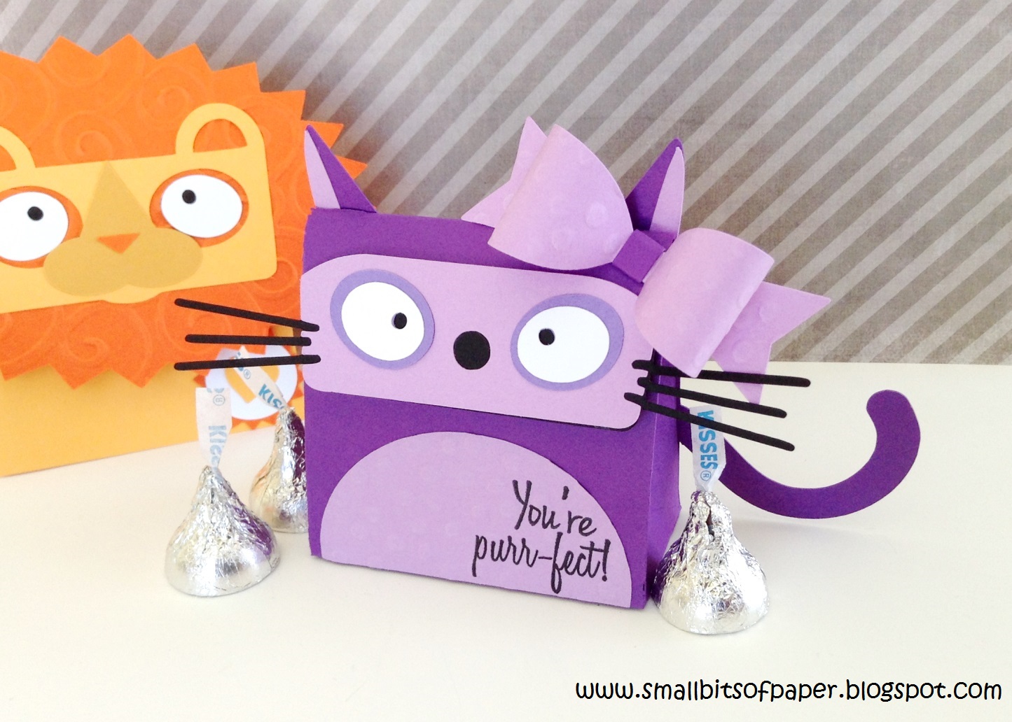 Cat Treat Box Small Bits of Paper