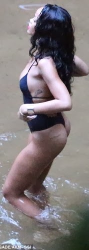 rihanna2