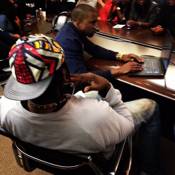 Perajok & Kanye West (в месте) Kanye West & Pusha T Def Jam Office