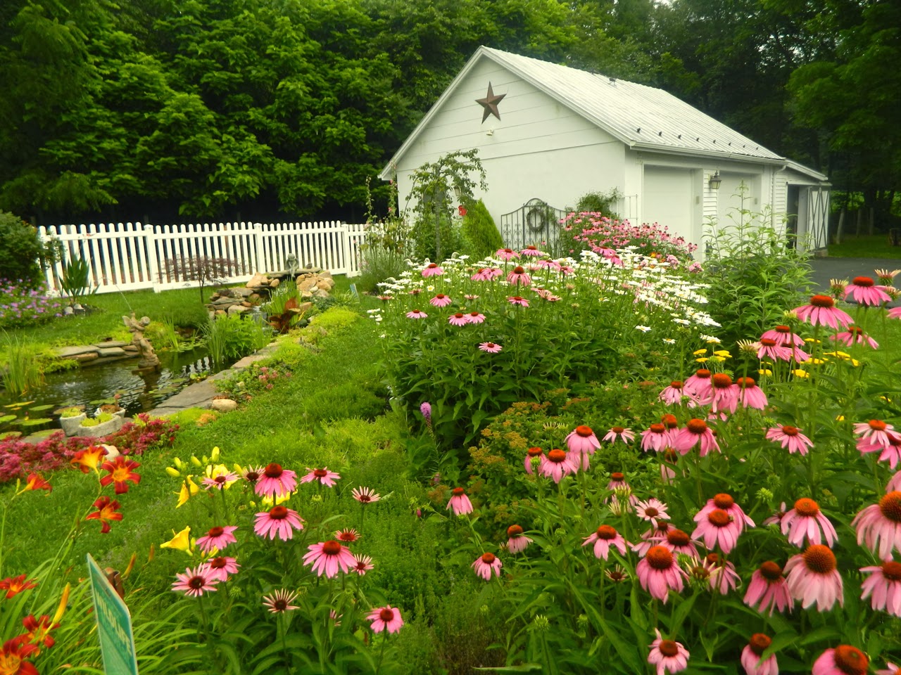 Pam's English Cottage Garden Creating a Cutting Garden