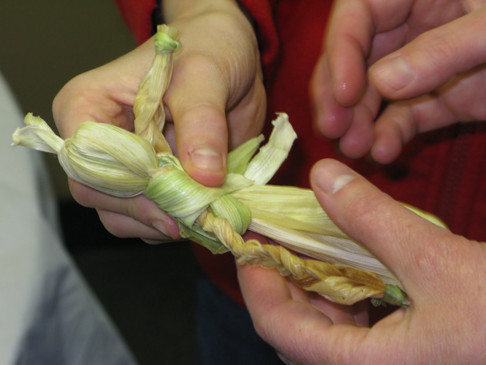 Circle of Crafts Corn the Symbol of Life corn husk art