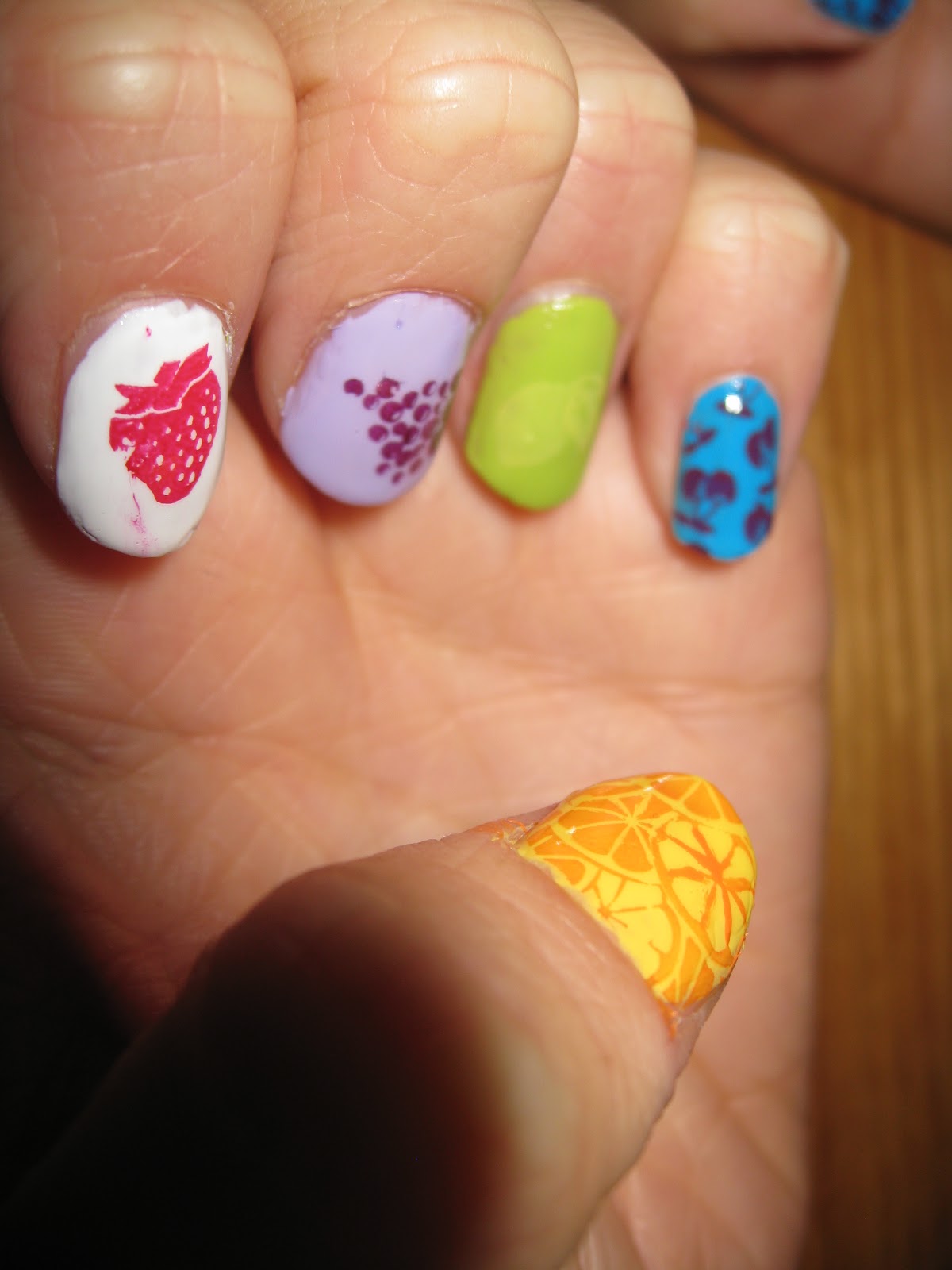 hopemarie123: Fruit Nail Art