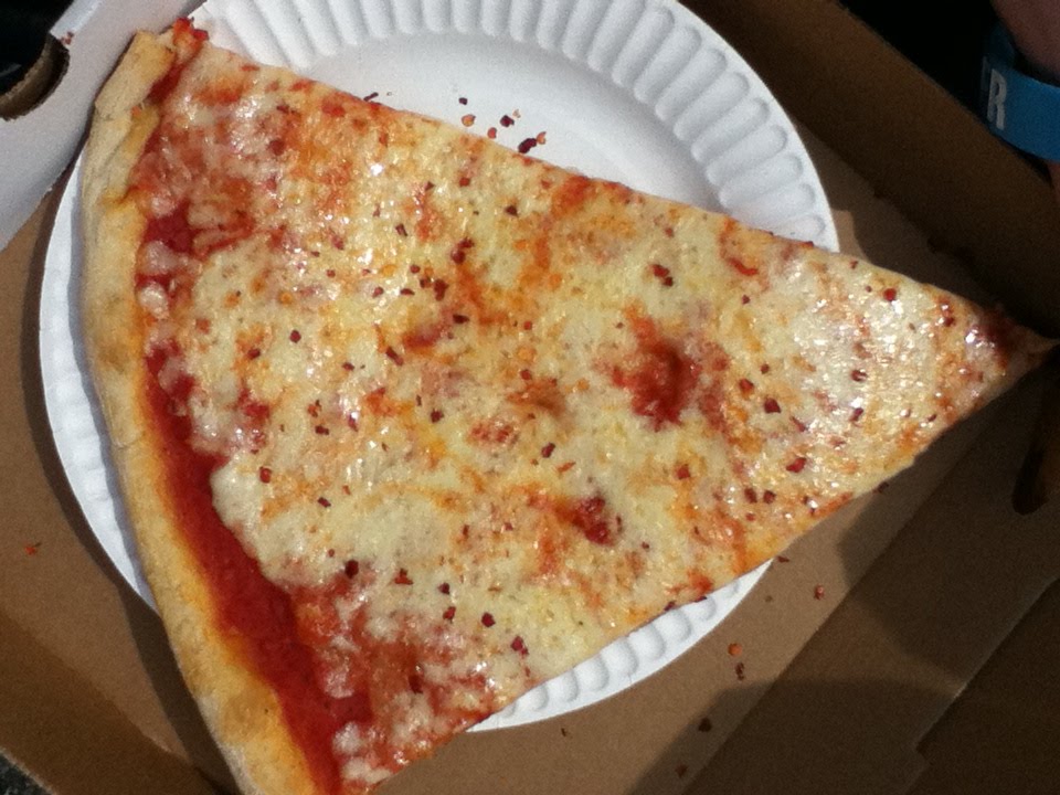 Jersey City Pizza Review Vincent's Pizza Danforth Avenue at JFK