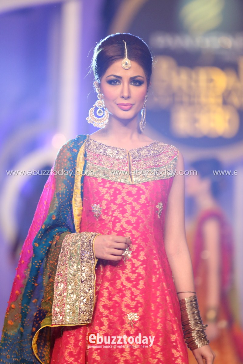 Hsy outfits for bridal couture week pictures Hsy outfits for bridal couture