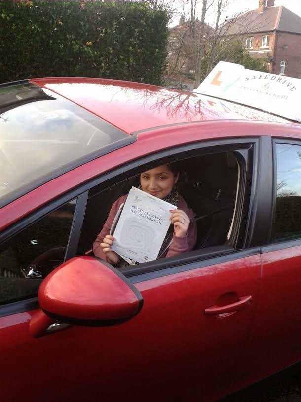 Safedrive Stars Driving lessons Leeds, Driving instructor Leeds