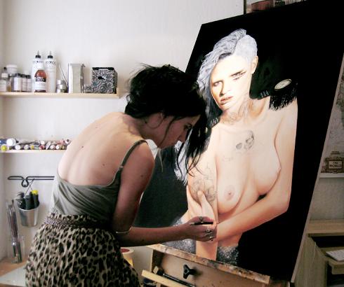 charmaine olivia pinturas mulheres sobrenatural peitos