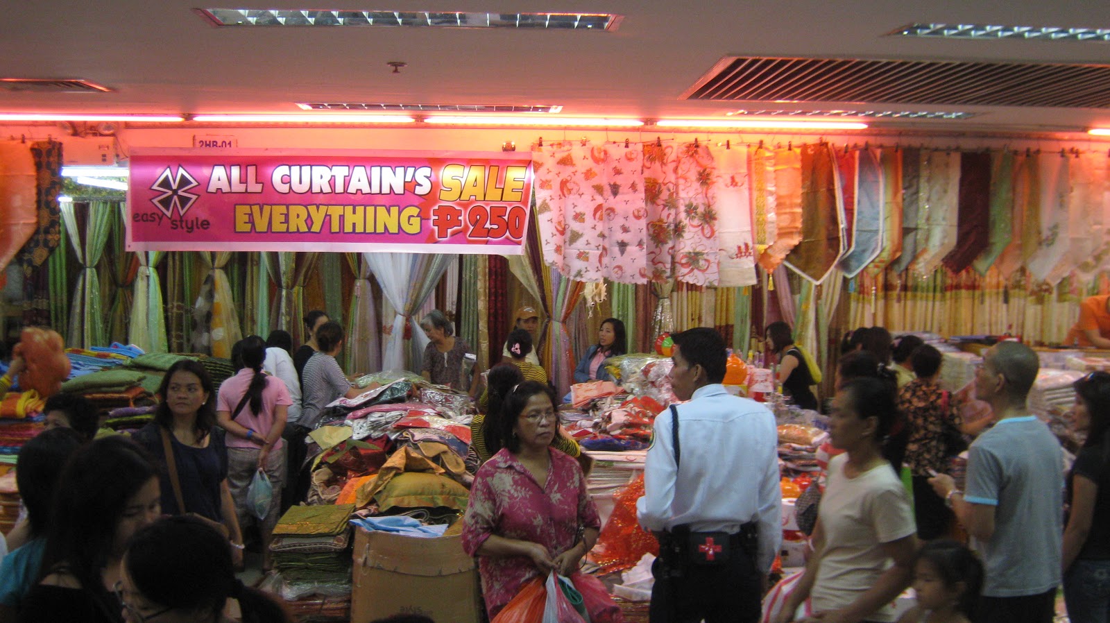 The Divisoria Malls Defining Shopping in the Philippines