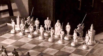 Segundo juego de ajedrez, piezas blancas