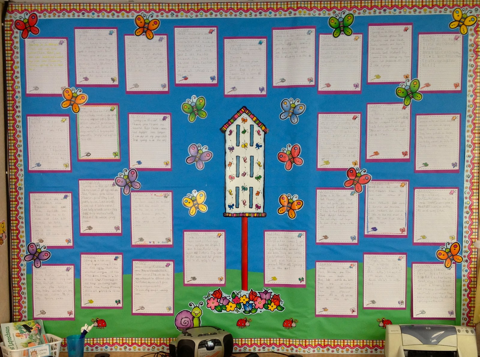Bulletin Boards {UPDATED WITH WRITING PAPER} A Teeny Tiny Teacher