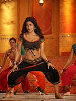 Shruti Haasan Hot photos from Balupu Song-cover-photo