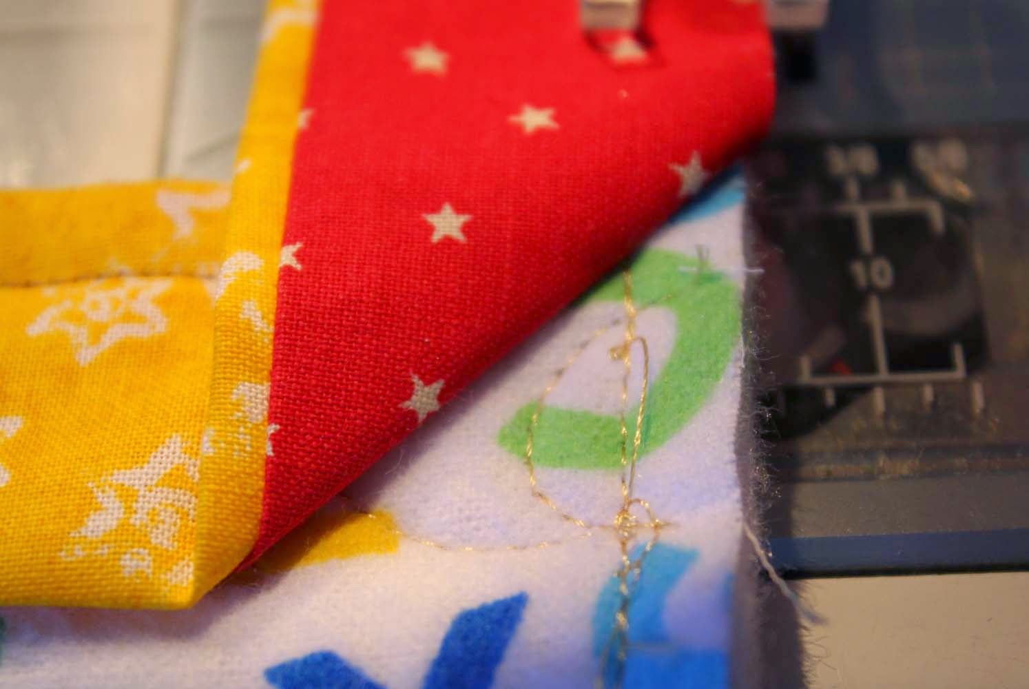 Quilt Fabrication Piped Binding Tutorial