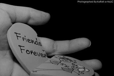 http://4.bp.blogspot.com/-BnHarMd5FhI/TYNgtgiQ8hI/AAAAAAAAARQ/MK9TxCxGVp0/s400/broken-friendship.jpg
