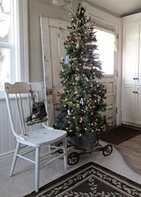 Junk Chic Cottage: Christmas Tree Stand Inspiration