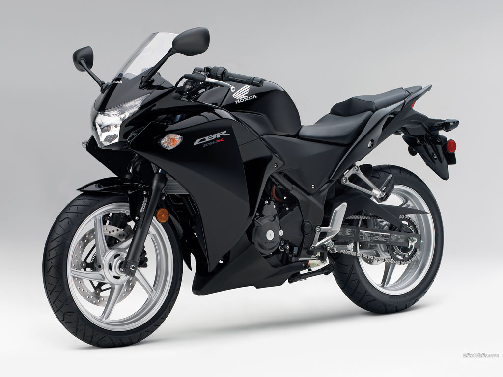 http://4.bp.blogspot.com/-Bnm69M8tXa4/Tdf2JptE-bI/AAAAAAAAAC0/AX5E00e11rc/s1600/Honda_CBR250R_ABS_2011_05_1024x768.jpg
