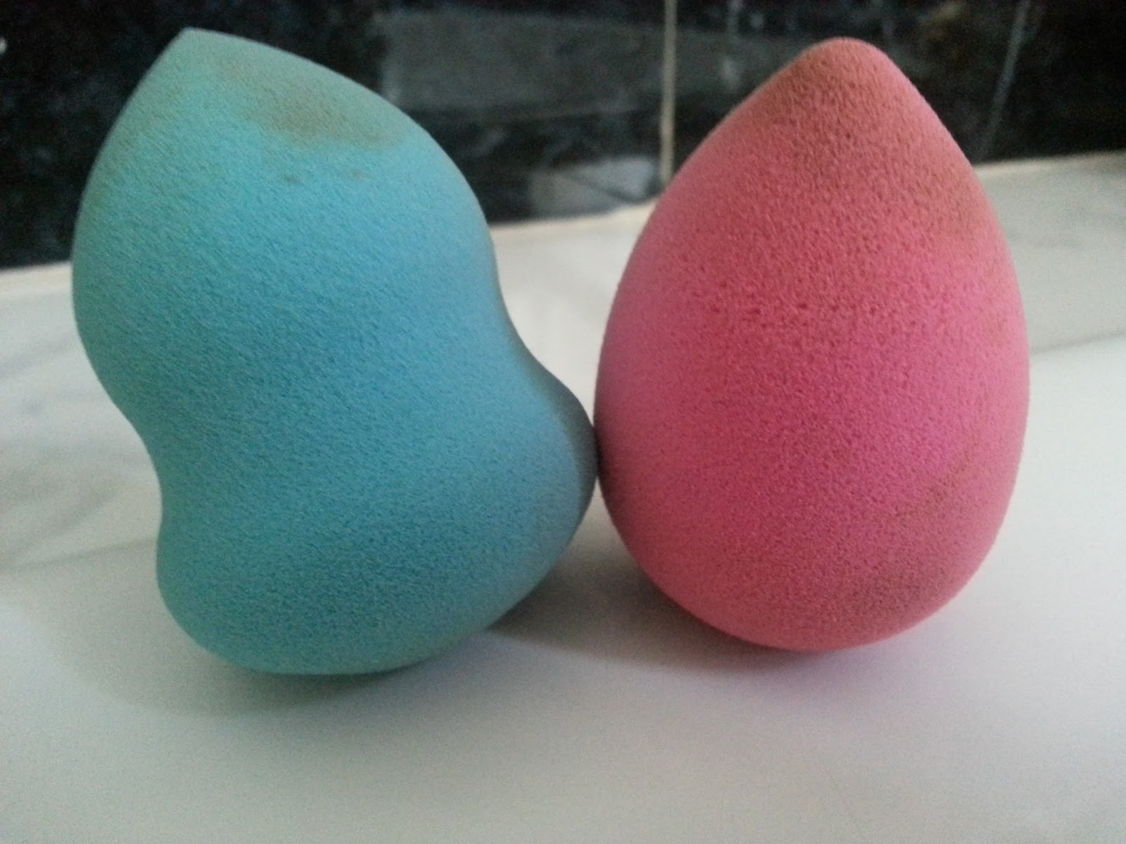 Blabla Beauty Make up Blender (Kiko) vs. Beauty Blender