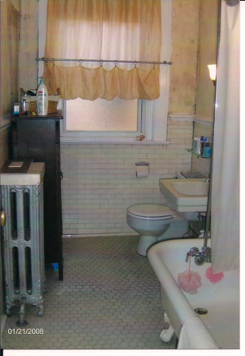 Reposhture Studio Upstairs bathroom DoOver