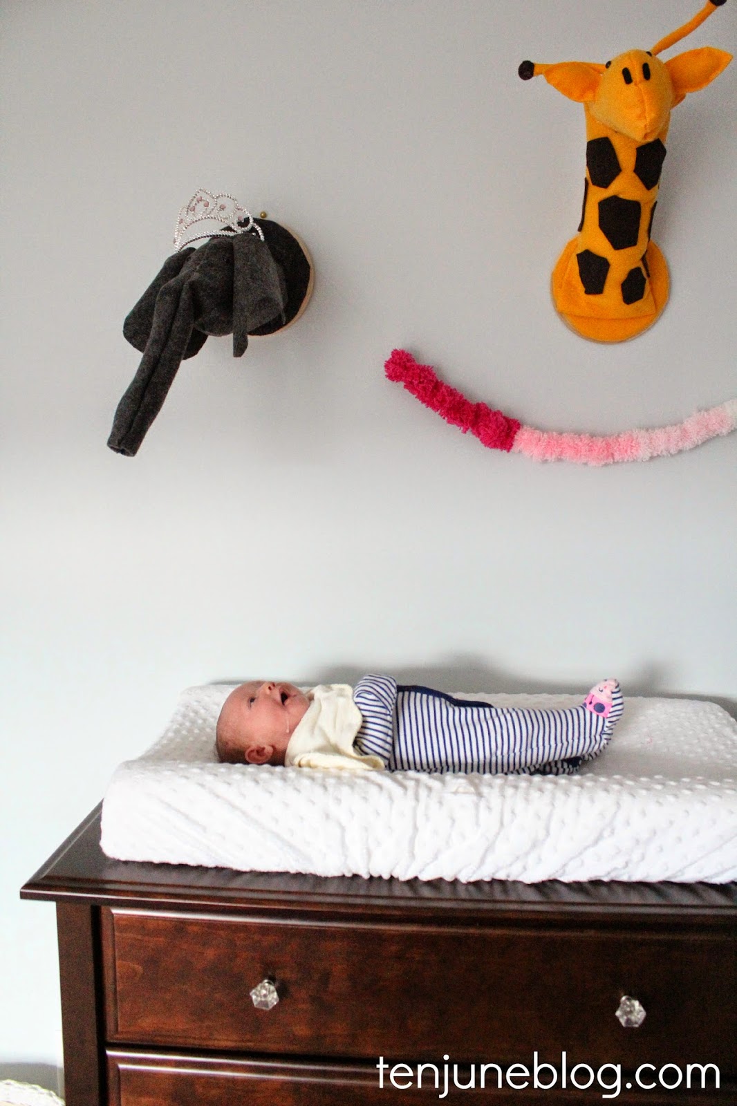 Ten June DIY Felt Stuffed Animal Head Wall Art Tutorial