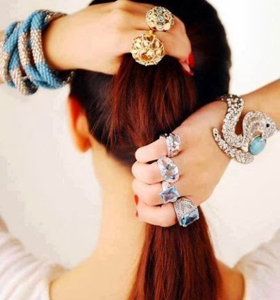 Stylish dps for girls hiding faces Stylish dps for girls hiding faces