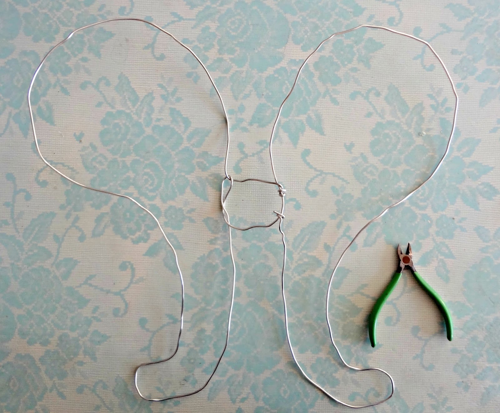 For the love of white Angel Wings Tutorial