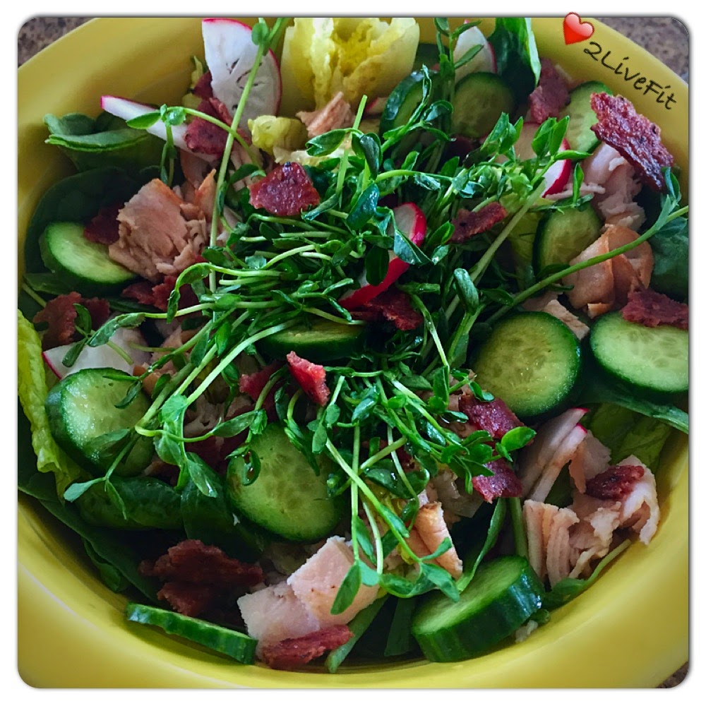 Cakes and Weights Organic Mixed Green Salad... Low Carb Lunch