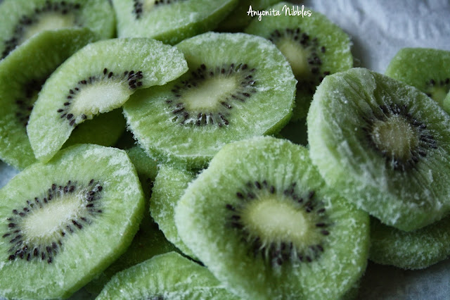 Frozen slices of thickly cut kiwi fruit from www.anyonita-nibbles.com