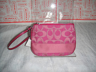 coach wristlets 28
