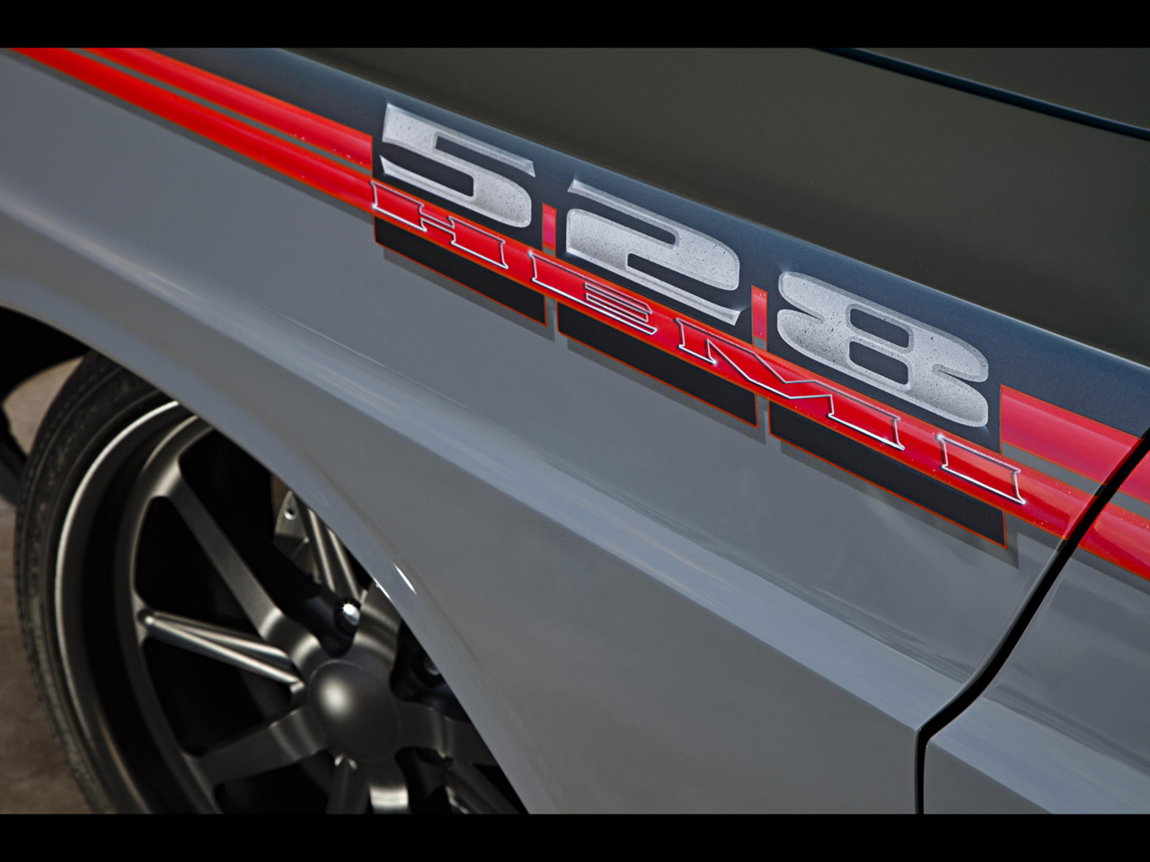 http://4.bp.blogspot.com/-BsOEAZl30bQ/T0_KdlaCwWI/AAAAAAAAD9E/JnJYH5J8_hU/s1600/Dodge+Challenger+by+Roadster+Shop+1970+(2).jpg