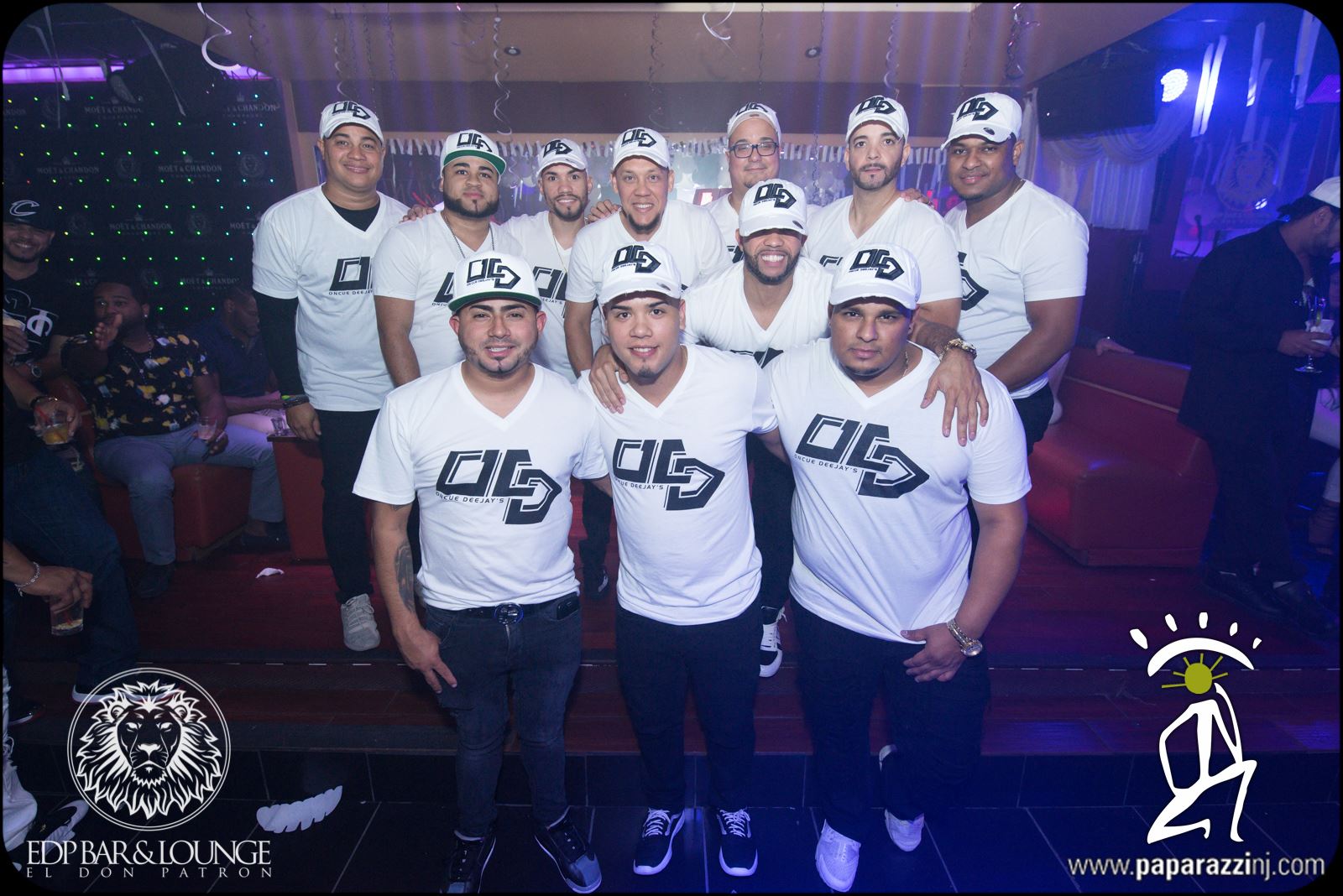 ON CUE DJS TEAM