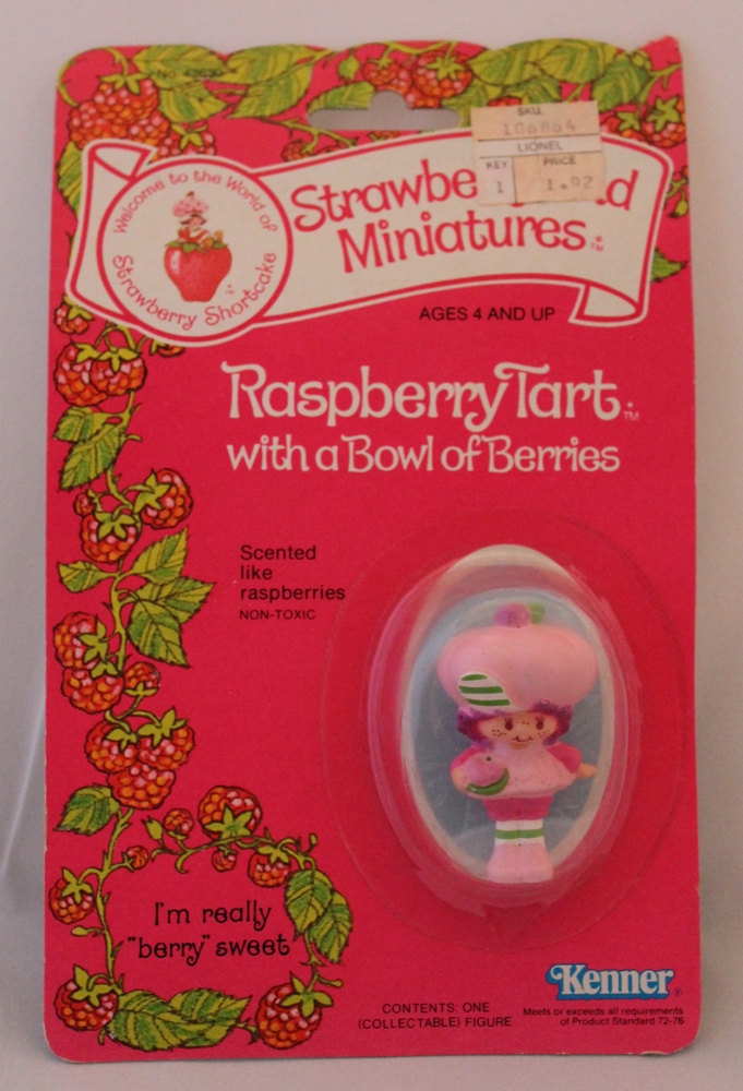 strawberry shortcake miniature figures