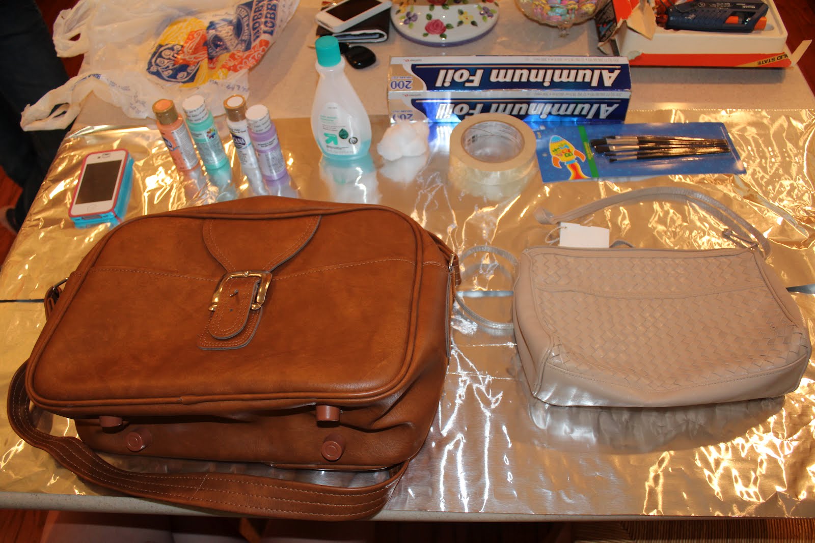 sincerely, truly scrumptious DIY Painted Purse