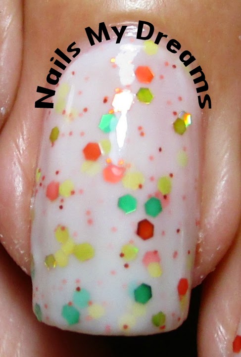 cutex vanilla with sprinkles cupcake collection macro shot