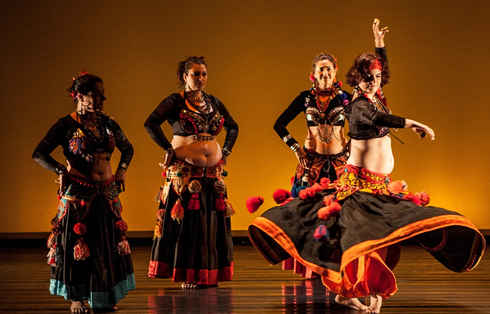 DANZA DEL VIENTRE TRIBAL (Dos talleres al mes)