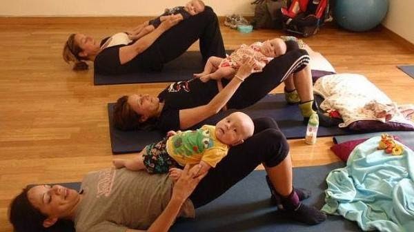 Yoga para mamas y bebés