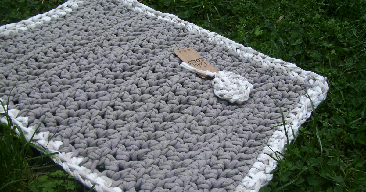 Color Coco: Alfombras tejidas al crochet en totora