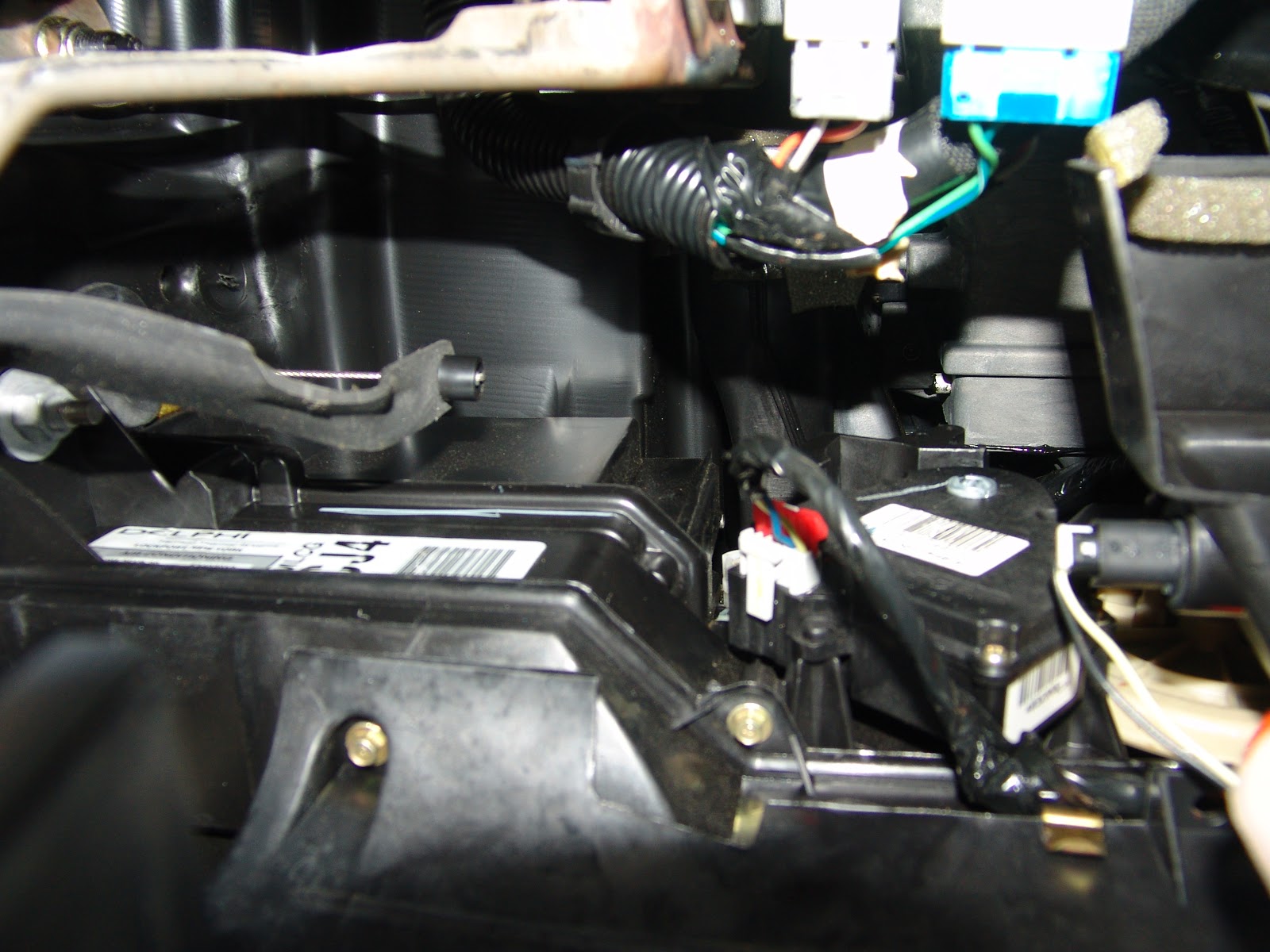 2001 Cadillac Deville, Driver’s Side Air Stuck, B0408