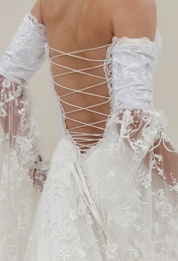 robe de mariee dos nu avec des bretelles fines croissant robe de mariee dos nu avec des bretelles fines croissant